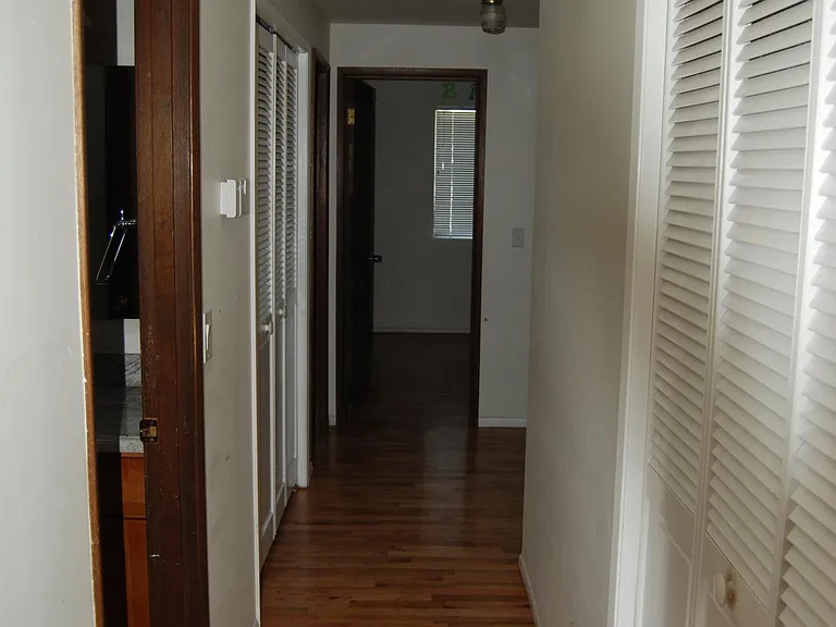 13310 NE 74th St — Photo 13