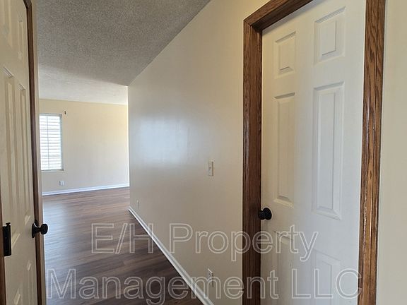 4th image of 4462 S Elizabeth Ave