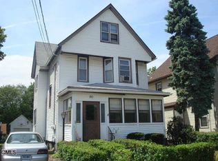 90 Grove St, Ansonia, CT 06401
