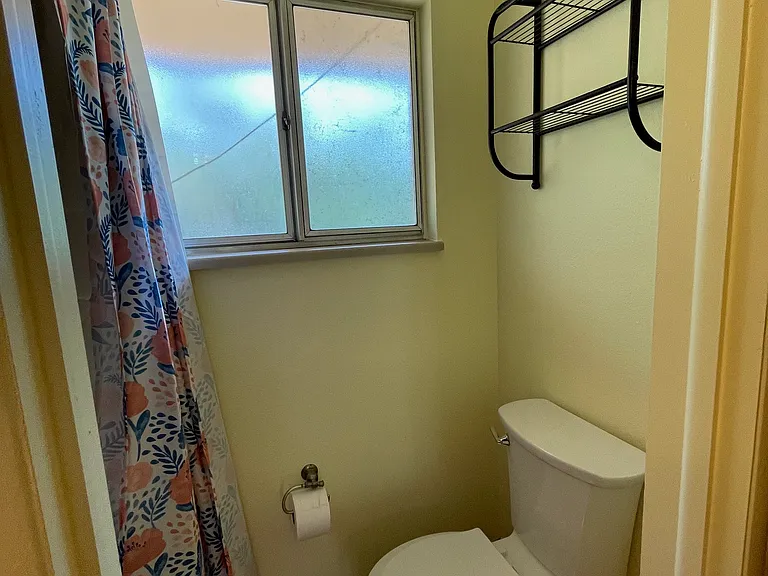 Third bedroom bathroom.
