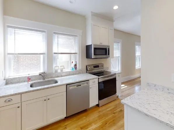 303 Tappan St, Brookline, MA