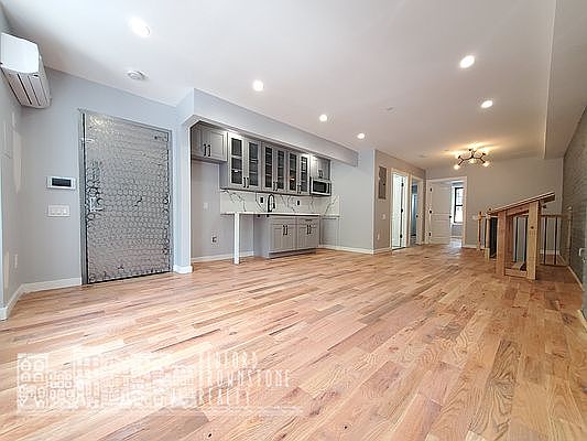 2nd image of 141 Herkimer St #1