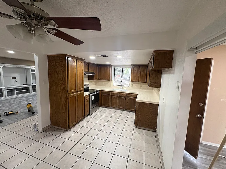 5940 E Illinois Ave — Photo 10
