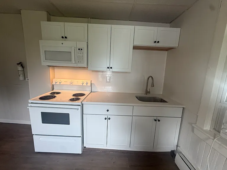 3017 Market St #R — Photo 5
