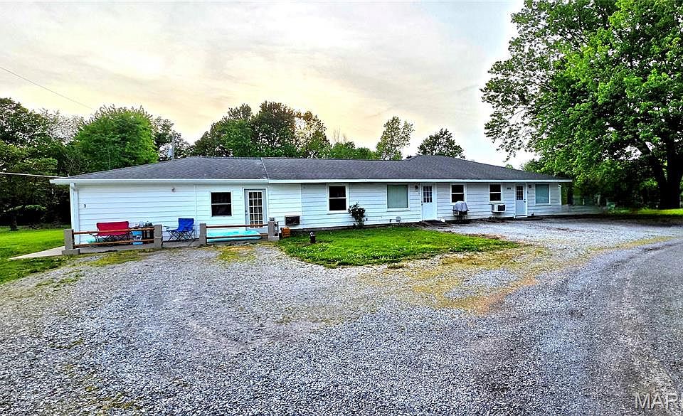 2nd image of 6929 Apple Ln