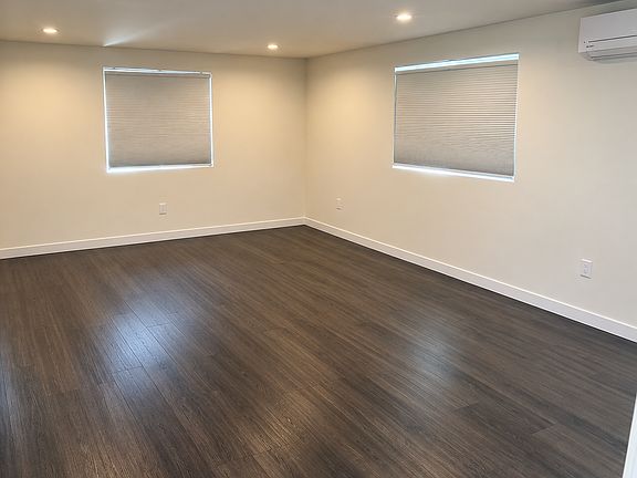 4th image of 2643 Briarwood Pl #B