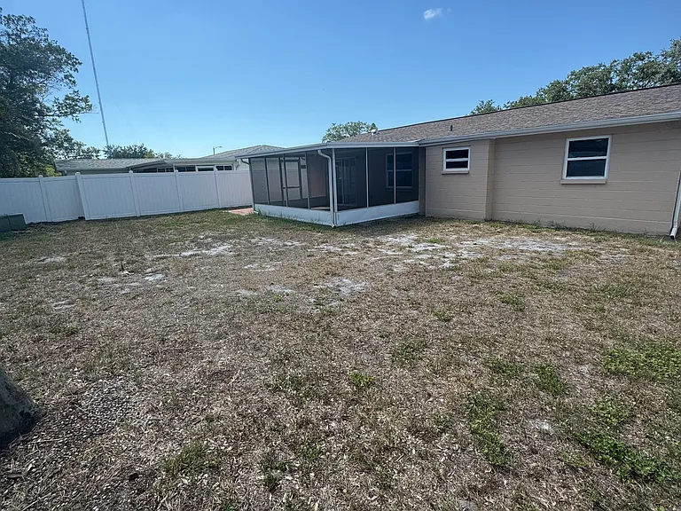 3346 Coldwell Dr — Photo 10