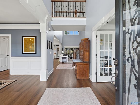 5th image of 11 Abby Glen Way