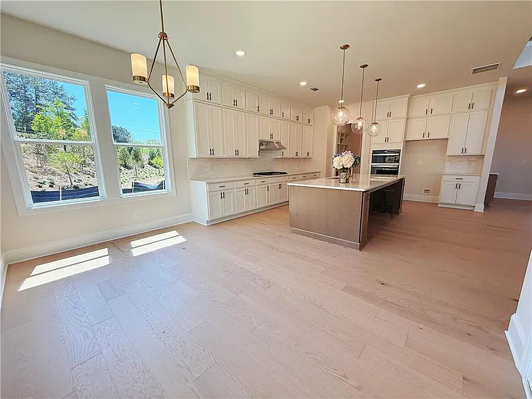 2450 Colliers Ln — Photo 29