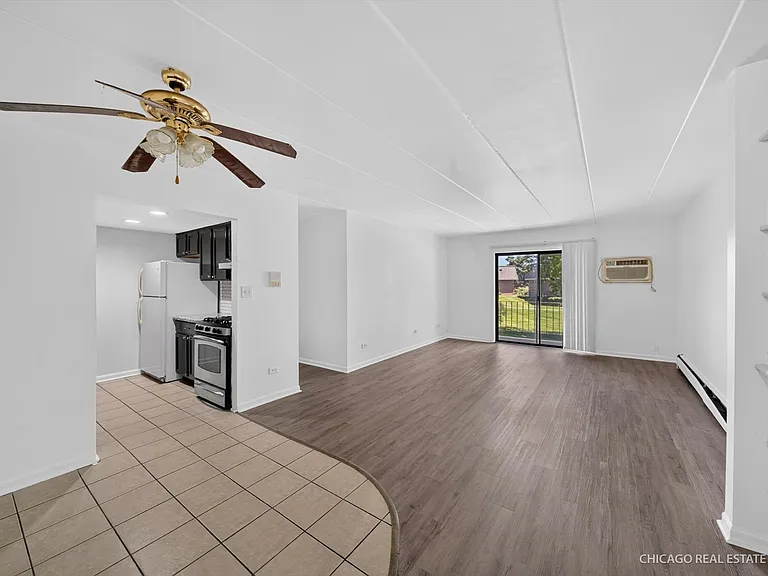 138 E Bailey Rd #H — Photo 4