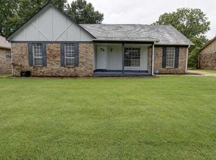 6107 Fox Ridge Dr, Memphis, TN 38115