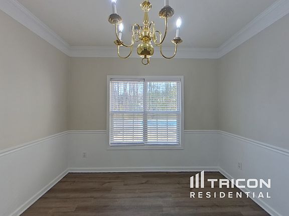 4th image of 35 Barrington Bottoms Ct