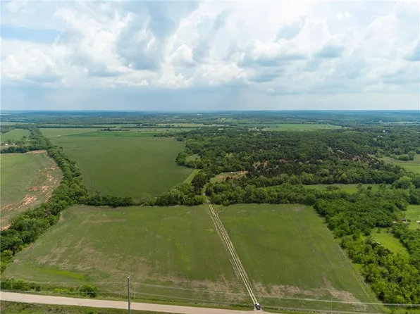 16300 NE 206th St, Luther, OK 73054