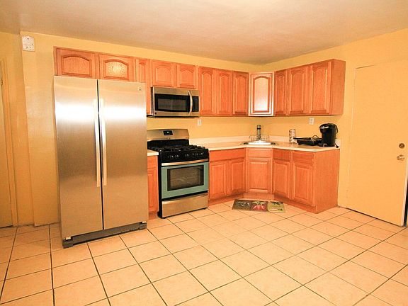 2nd image of 1318 Jefferson Ave