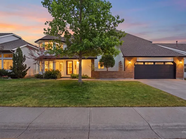 387 E Fairbrook Dr, Boise, ID 83706