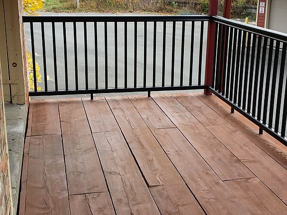 3rd image of 1301 Harmony Mls W