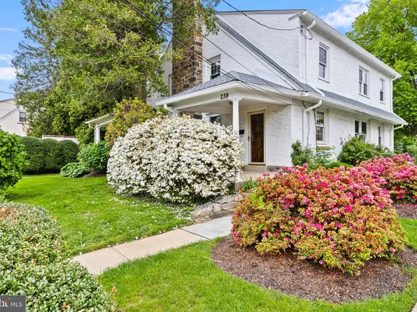 239 Lowrys Ln, Bryn Mawr, PA 19010