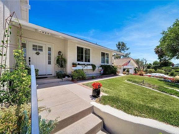 3rd image of 26971 Sandalia Cir