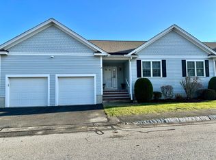 24 Russell Farm Dr, Methuen, MA 01844