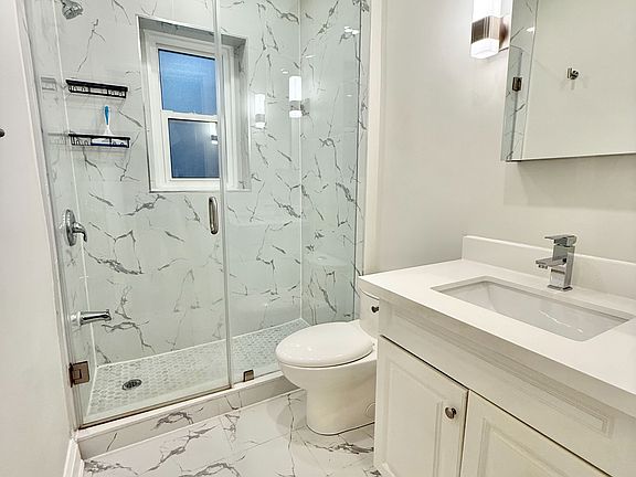 2nd image of 323 Lonsdale Rd #105