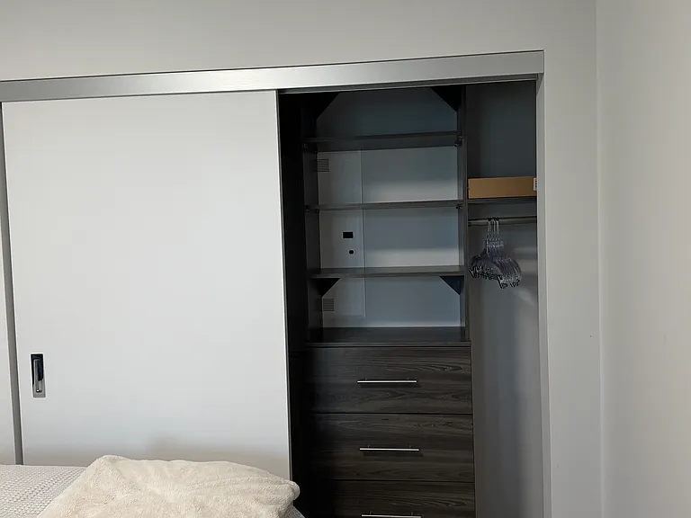 987 Queen St #2011 — Photo 15