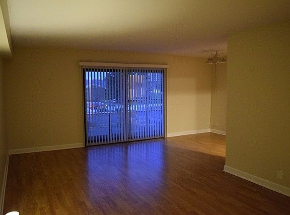 4th image of 21 Kristin Dr Unit 208