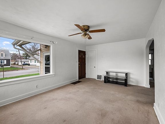 5th image of 3516 18th Ave