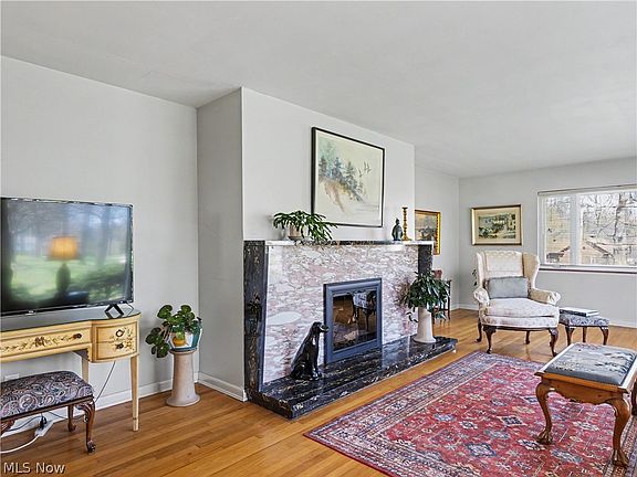 3rd image of 148 Rentham Rd