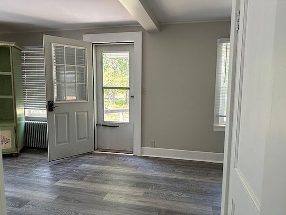 5th image of 112 S Winchester St #112