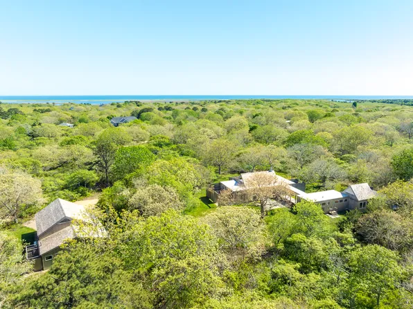 7 Black Point Rd, Chilmark, MA 02535