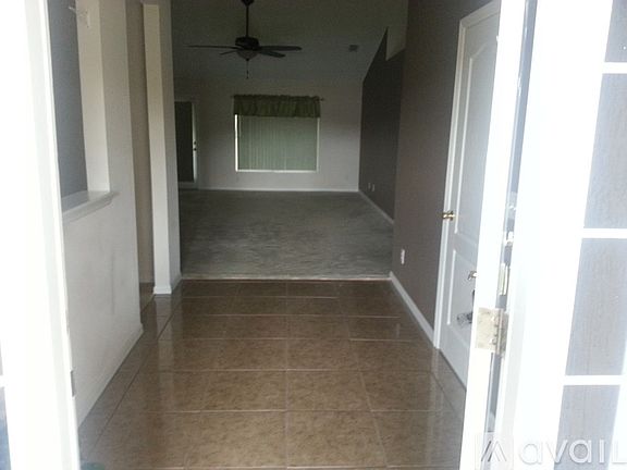 4th image of 18 Perch Dr