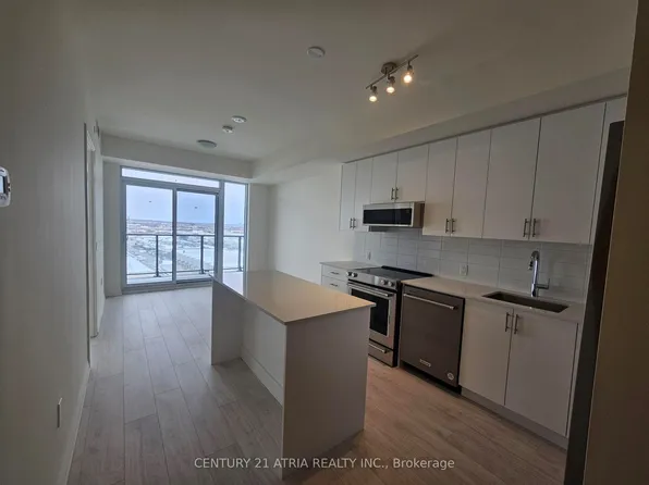 8960 Jane St, Vaughan, ON