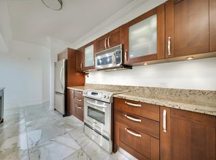 20000 Country Club Dr #208, Aventura, FL 33180