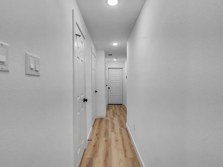 9410 Firnat St #A — Photo 20