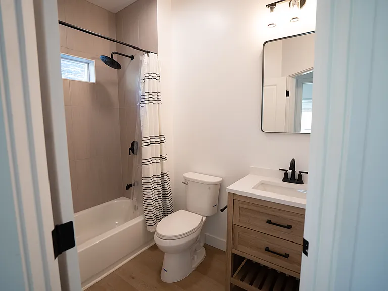 2124 House Aly — Photo 8