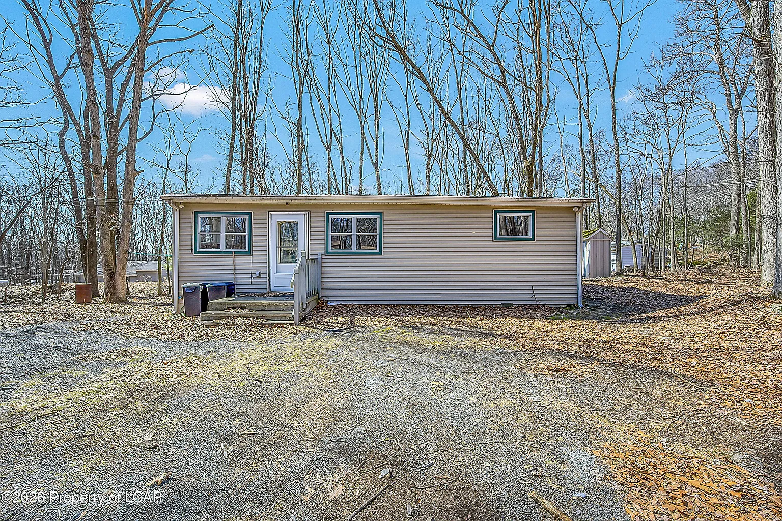 2208 Linden Ln photo 1