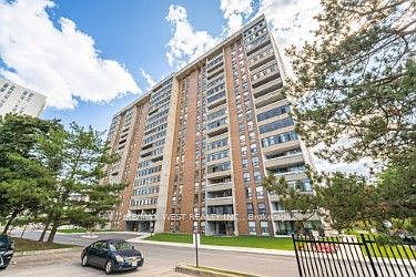 4th image of 15 Kensington Rd #409