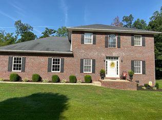 430 Woodberry Way, Winfield, WV 25213