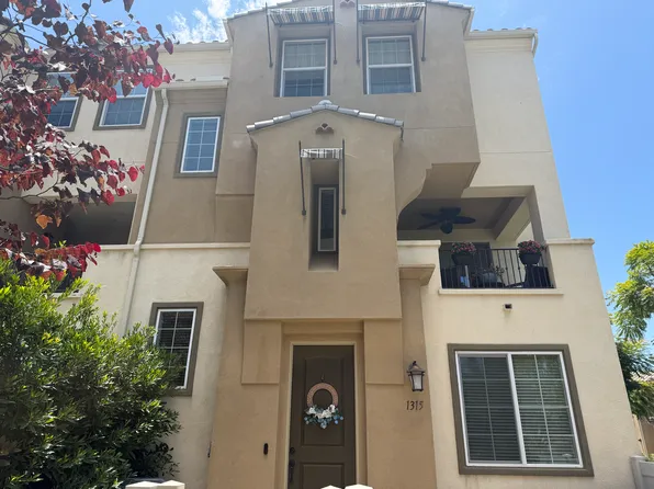 1315 Via Lucero, Oceanside, CA 92056