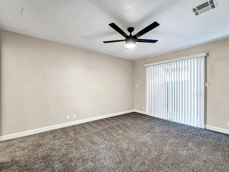 317 W Hononegh Dr #7 — Photo 18