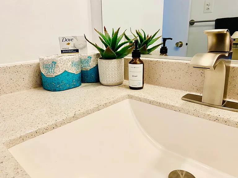 6 Grovepoint Ct — Photo 18