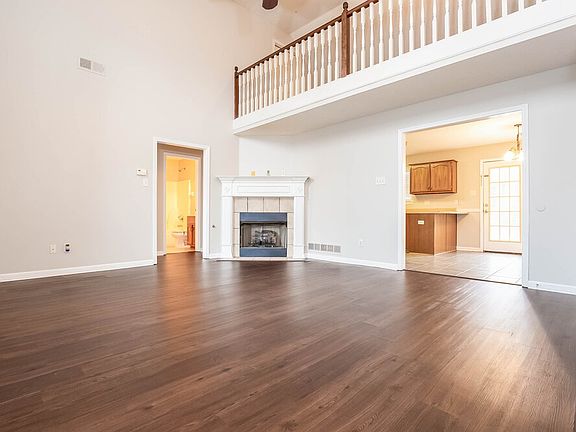 2nd image of 1209 Pendulum Dr
