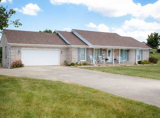 1004 Creek Pointe Dr, Coxs Creek, KY