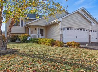 202 Pheasant Run Dr, Montrose, MN 55363