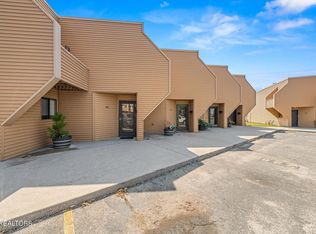 328 Olympia Dr, Maryville, TN 37804