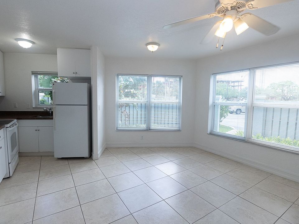 1st image of 3260 NE 19th Ave APT 1