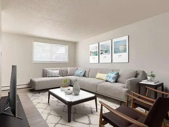 12430 82nd St NW #101, Edmonton, AB T5B 2X4