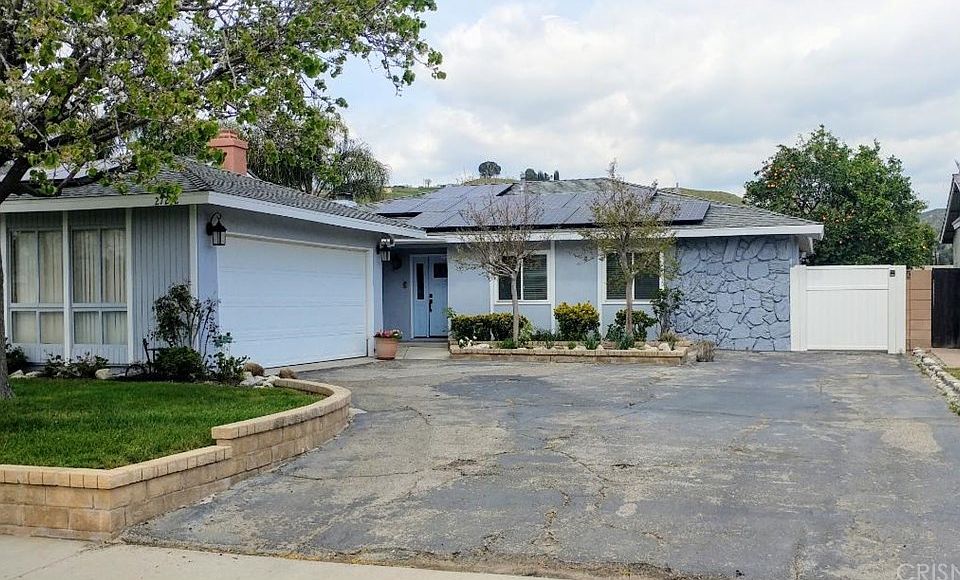 1st image of 27252 Langside Ave