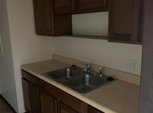 5416 Beechwood Blvd #H, Saint Joseph, MO 64503