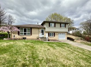 1012 Wallace St, Vandergrift, PA 15690